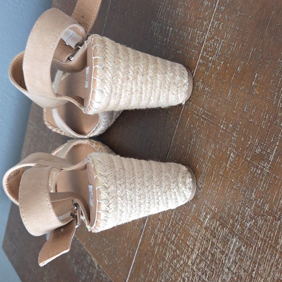 Steve Madden Beige Espadrille Suede Wedge Sandals Heels Size 9.5 Used Like New - Picture 7 of 11